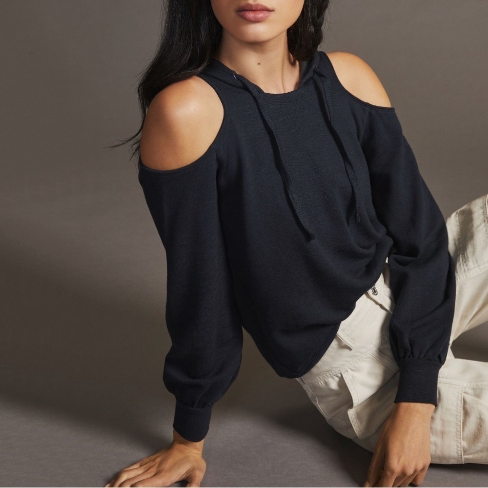 NWT Anthropologie Isla Cold Shoulder Cutout Pullover Hoodie In Black